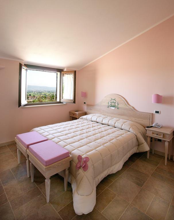 Appartamenti Poggio Fiorito Assisi Room photo